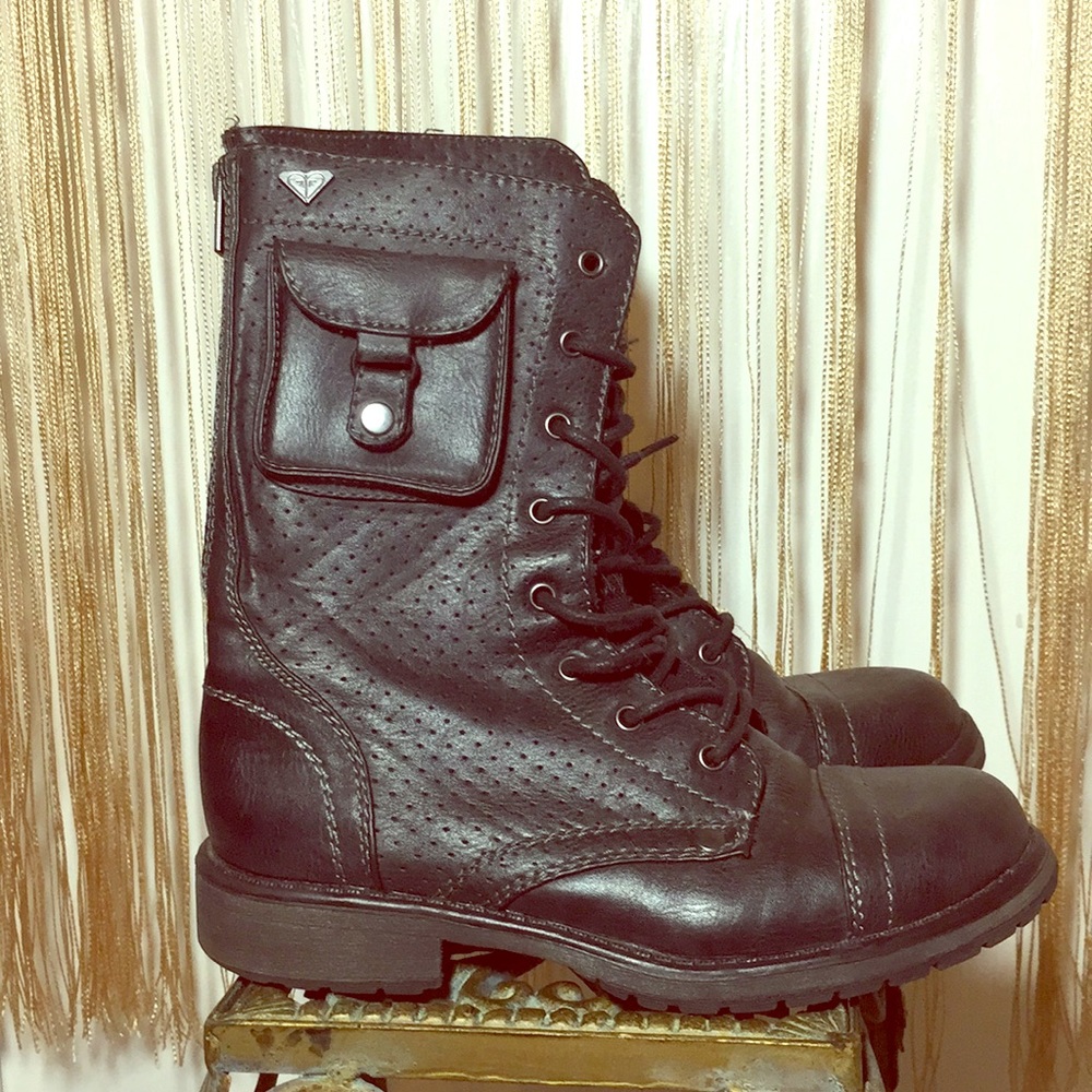 Roxy Black Boots with Pocket Detail | Size 7